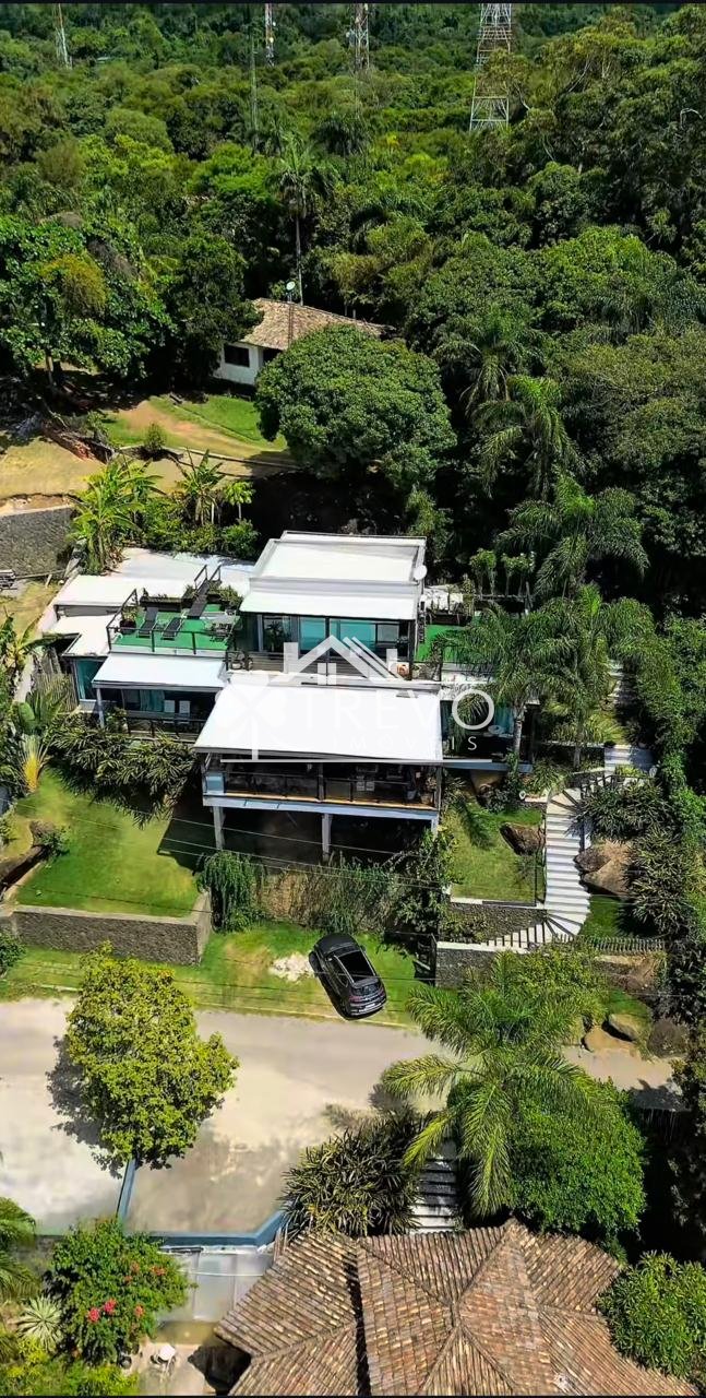 Casa exclusiva a venda em Ilhabela